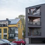 Dream Stay - Stylish Apartment Near Old Town With Free Parking
